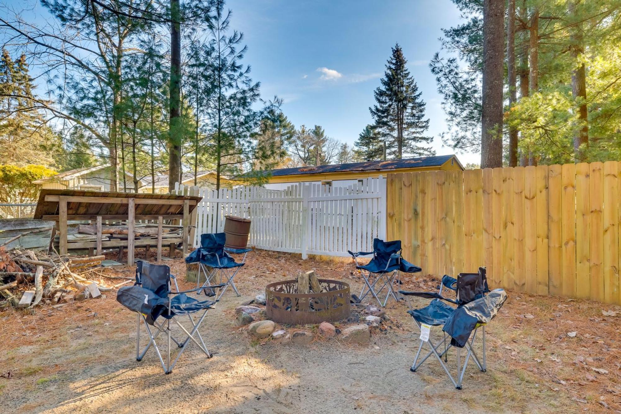 Wisconsin Cabin With Atv Trails, Near Lake Arbutus! Hatfield 外观 照片